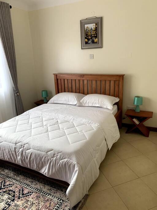 Cozy 2-Bedroom Apartment Within City Limits. كامبالا المظهر الخارجي الصورة